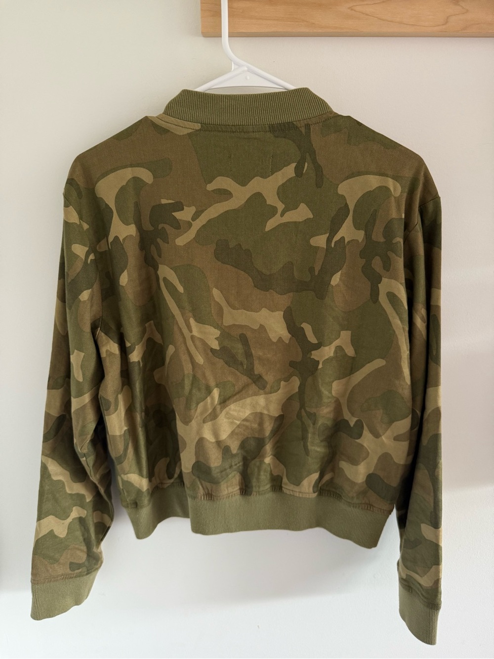 Evereve Olive and Tan Camo Bomber Jacket Medium Linen Blend - Picture 4 of 5